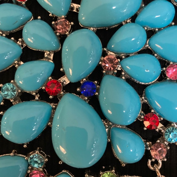 Faux Turquoise Statement Necklace - Picture 8 of 8